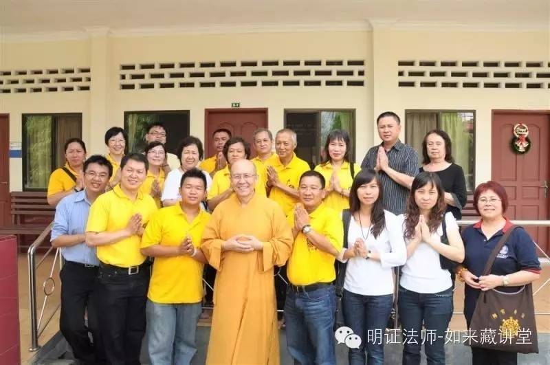 保定聊天室，明证法师的功德与佛教生活指南，涵盖佛法宣讲、家庭问题解答及爱国故事集锦插图