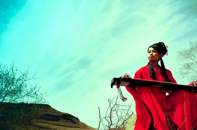 过眼烟云指龙。插图