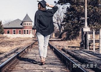 好听的游戏英文名字精选，仅供参考，具体名称可结合个人喜好和游戏风格进行选择。插图