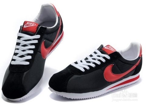 梦到鞋丢失，可能预示挑战与变化，多种情境下梦见鞋子遗失的象征意义解析。插图