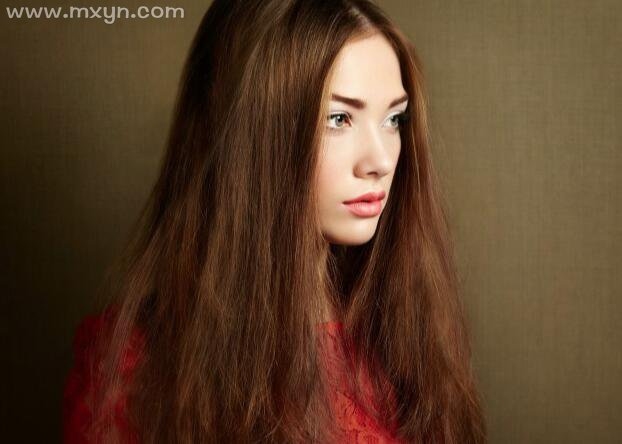 梦见自己头发长得很长的寓意。插图 梦见自己头发长得很长的寓意。插图