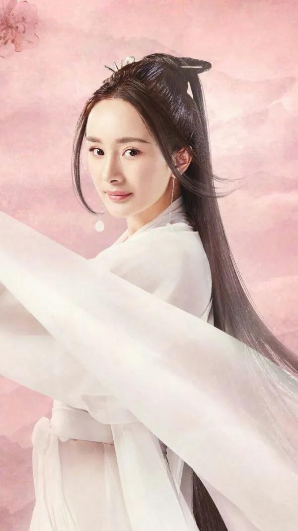 女生QQ网名大全，1、名字，墨染锦年，理由，寓意美好，带有诗意。，2、名字，孤久则安，理由，给人以长时间的孤独后便能找到内心的宁静之感。，3、名字，人海浩瀚，理由，形容人群如同大海般广阔，充满未知与可能。，4、其他建议，星辰幻梦、梦幻旋律、星光熠熠等。插图