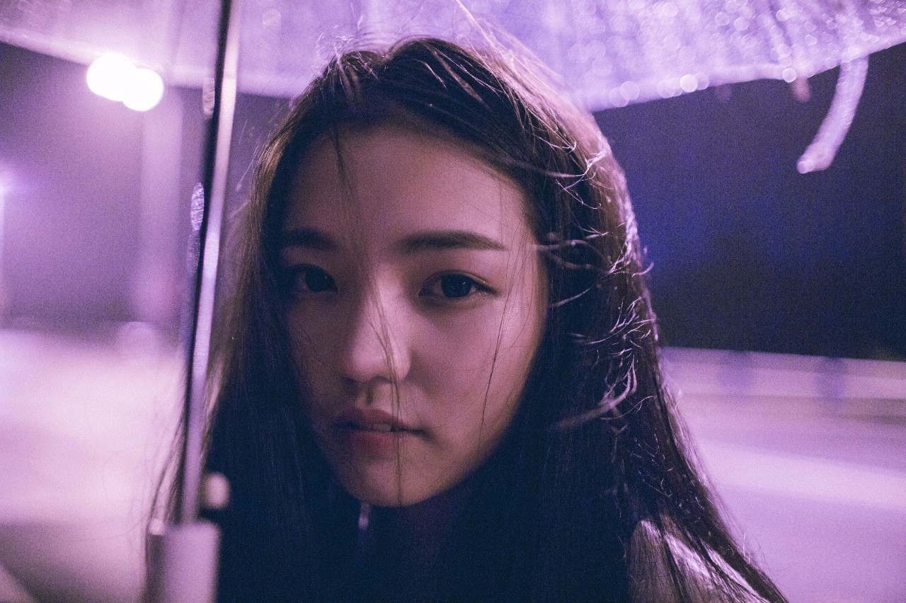 颓废风格的网名选择，寂寞挫败感，自导自演的孤独，北巷九命猫之冷酷神秘，听风陌路的伤感，亡心人的空洞与冷漠插图