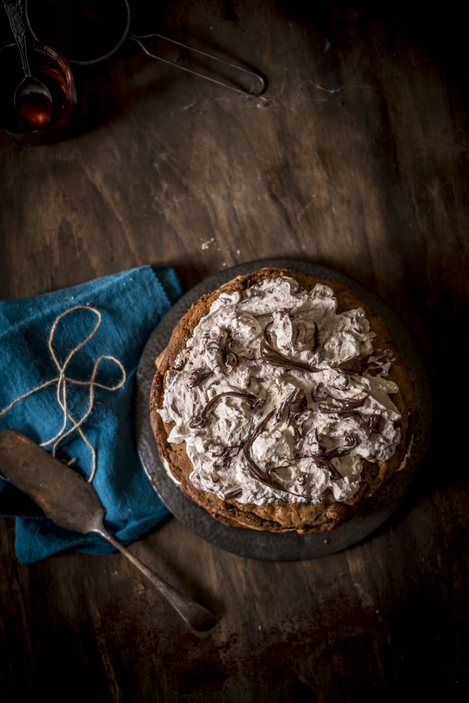 浪漫情话八字大全，，岁月静好，海枯石烂。红尘相伴，快乐无限。爱情长存，幸福永远。牵手并肩，白头到老。插图