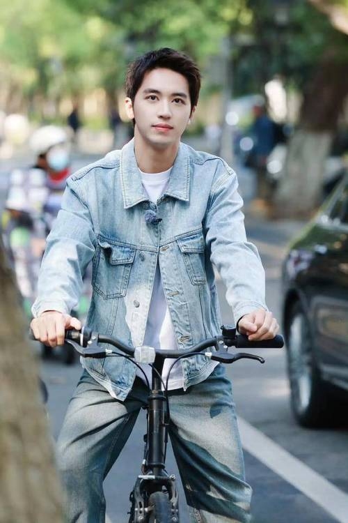 许魏洲结婚公开亮相，明星隐婚新趋势插图