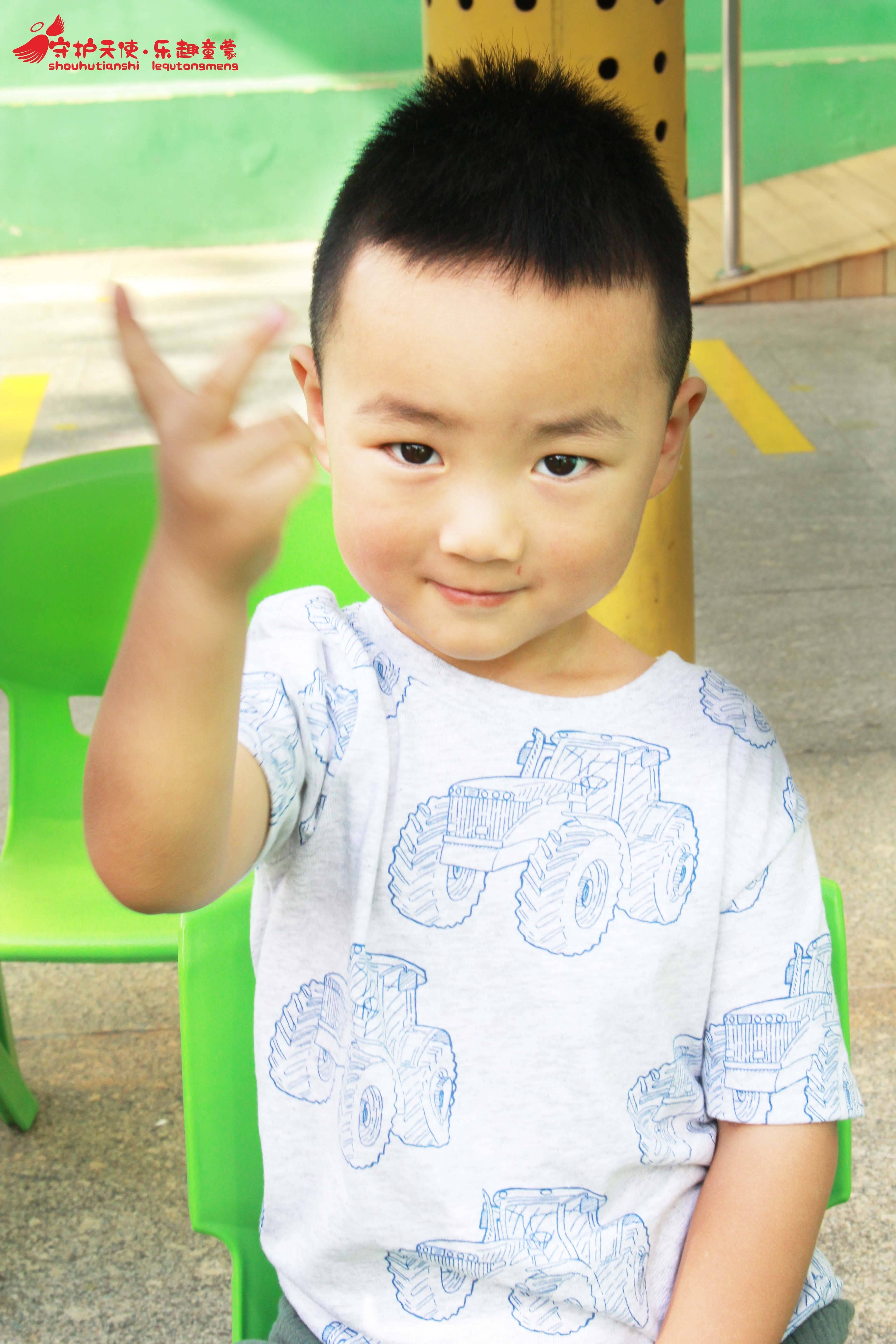 男孩小名精选，安安、多多、萌萌、甜甜。插图