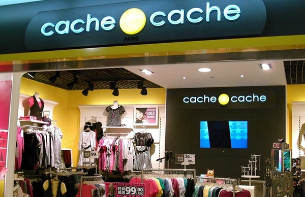 SPAO，平价快时尚品牌。插图