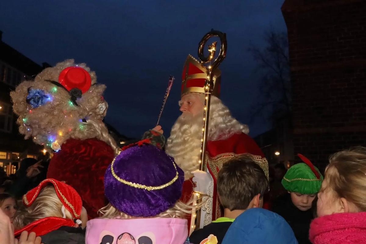 12月6日圣尼古拉斯日的由来与庆祝活动插图