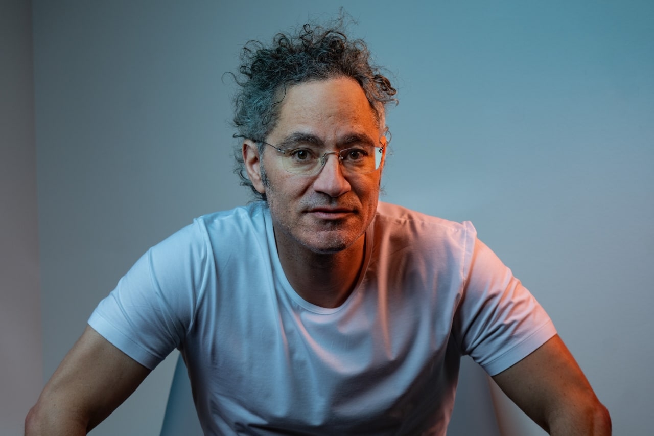 月12日历史人物及名人简介插图