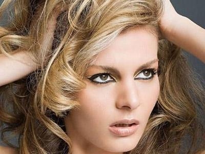 中年女人梦见长白头发解析插图