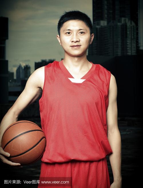 张隆，篮球领队人物传。插图