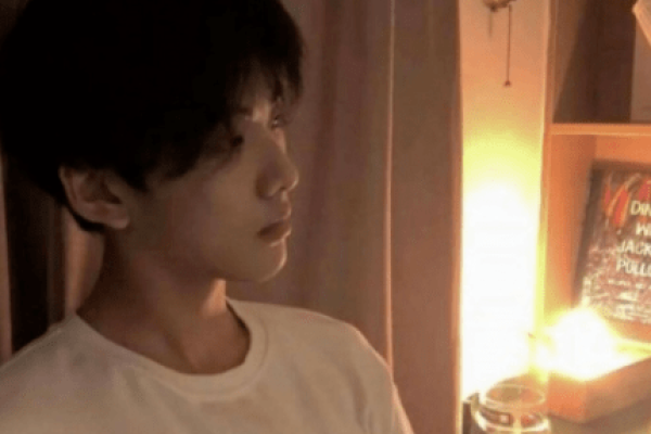 大气的网名男生，昵称，烟雨过客、云淡风轻、摆渡人生-红迪亚