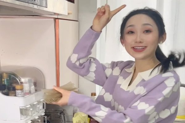 二月二龙抬头，吃食龙头美食，饺子、馄饨与春饼等象征财源滚滚的吉祥食物-红迪亚