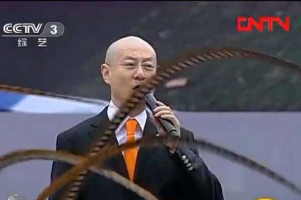 风起云涌指龙-红迪亚