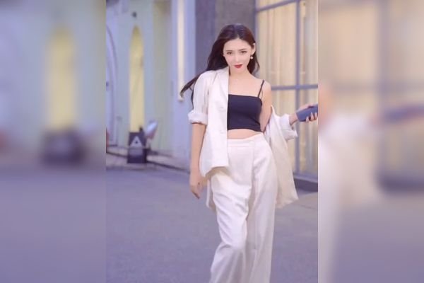 非主流女生网名，，霸气侧漏的女王、烈焰红妆·独领风骚-红迪亚