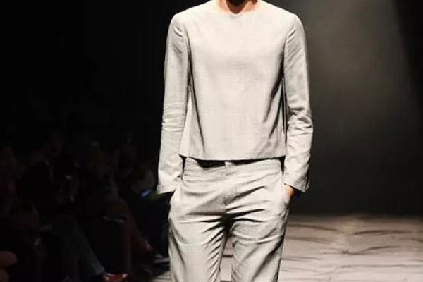 关于于小彤身高的多个说法及其差异分析-红迪亚