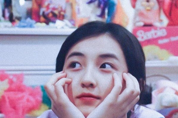 好听的群名称集锦，，姐妹团，一家亲，亲情联盟，闺蜜俱乐部，铁血姐妹团，幸福一家人，家庭温馨港湾，快乐家族群名大全集萃。-红迪亚