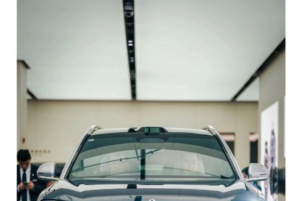 华为汽车的武侠名字灵感，，剑逸飞扬，云歌长空——华为汽车之武林侠影-红迪亚