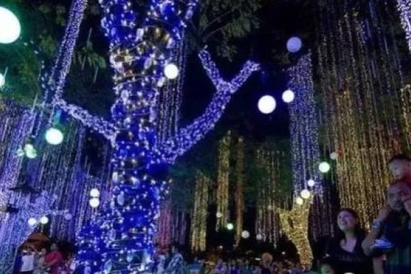 空间名字推荐，星河梦幻之旅、光影交织的港湾。-红迪亚