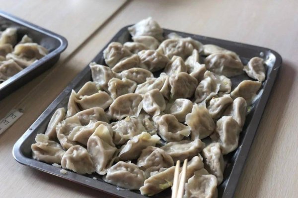 六月六日传统食物，面条、饺子与尝新习俗的象征-红迪亚