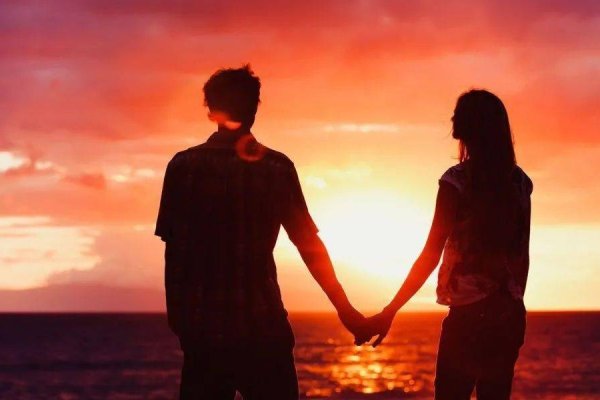 两字情侣网名一对，沉沦VS情深、羁绊VS归宿-红迪亚