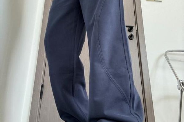 梦见穿新裤子吉兆-红迪亚