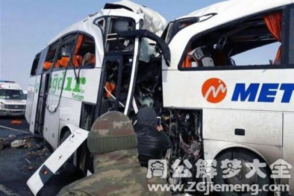 梦见他人车祸身亡的深层寓意与解析-红迪亚