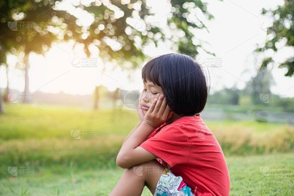 梦见小女孩哭泣的寓意与解析-红迪亚