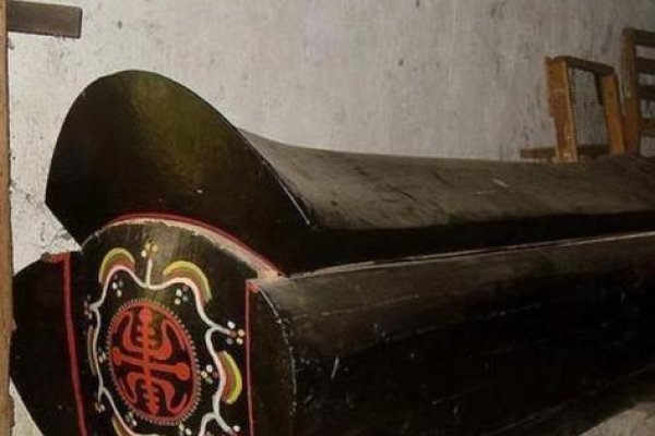 梦见棺材与死人,解析梦境中的吉凶预兆。-红迪亚