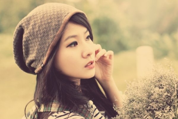 女人最走运的微信名带有阳光，幸运女神，解释，此名字寓意女性充满好运，象征着温暖和积极能量的象征。，女人最走运的微信名 幸运女神-红迪亚