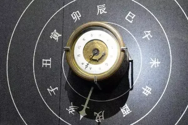 女孩命最差的三个时辰-红迪亚