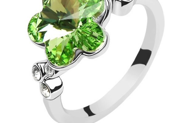 女友生日礼物推荐，四叶草戒指与鲜花-红迪亚