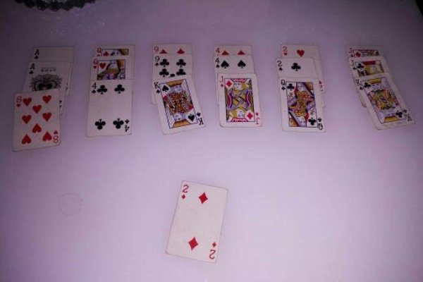 扑克牌算命详解，如何用扑克解读命运？，建议，，扑克算命的奥秘，数字与花色的寓意解析。，探索扑克世界里的命理之谜。，一副扑克揭示未来运势，你了解多少？-红迪亚