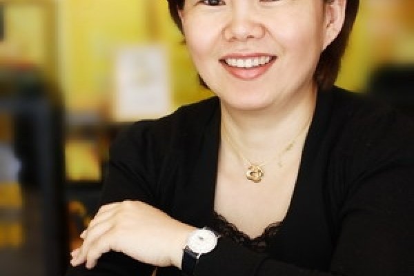 三从四德卦女样猜一生肖，羊-红迪亚