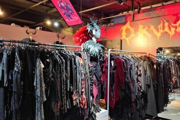 时尚起义，中韩潮流交汇的购物平台。-红迪亚