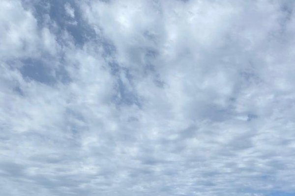 双鱼座女性，性格特质与情感解析-红迪亚