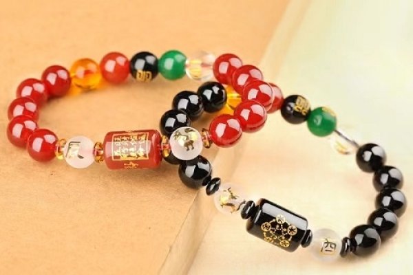 生肖鸡在2023年冲太岁运势解析，事业起伏，人际紧张-红迪亚