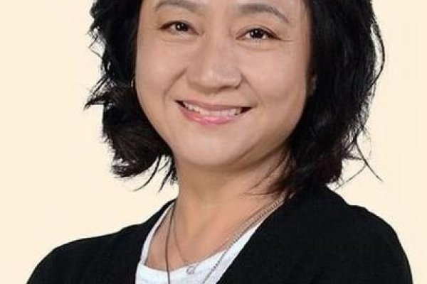 台湾导演杨丽音征婚引往事-红迪亚