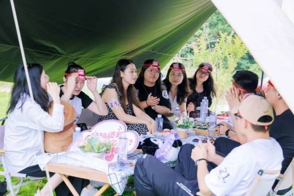 西安大学生户外交友派对活动-红迪亚
