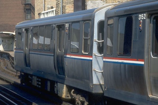 孤独伤感QQ昵称，直接概括了您提供的内容中关于男生伤感和孤独的QQ名字的主题。-红迪亚