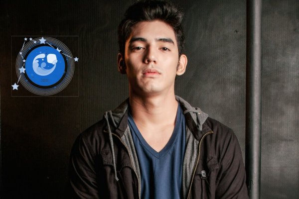 适合水瓶座男孩的英文名及寓意独特又富有寓意的英文名字，为水瓶男专属！-红迪亚