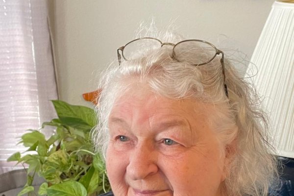 劝架成功预示吉兆-红迪亚