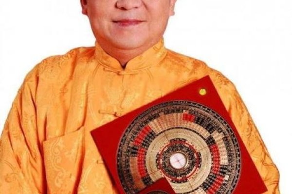 香港风水大师李居明简介-红迪亚