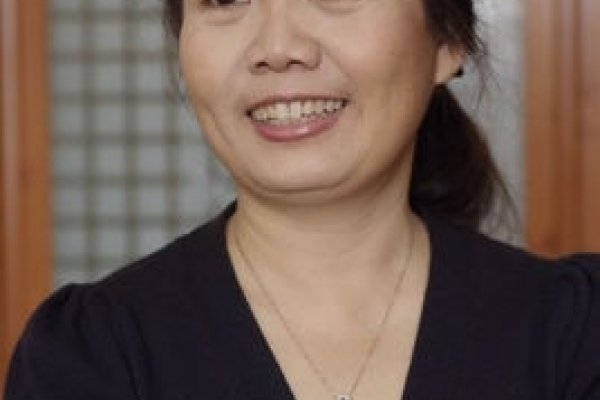 吴霜含义探微，从文学意象到名字寓意，吴霜字面意为吴地之霜，常描绘自然景象。，古典诗词中比喻白发，表达岁月流逝和人生沧桑。，作为中文名字，吴霜蕴含如霜花般美丽外表和高雅气质的期望。，在古诗词中，吴霜意象常与离别、思乡等情感相连。，不同诗句中的吴霜亦有不同含义和出处，如曾觌满庭芳中的潘鬓暗点吴霜。-红迪亚