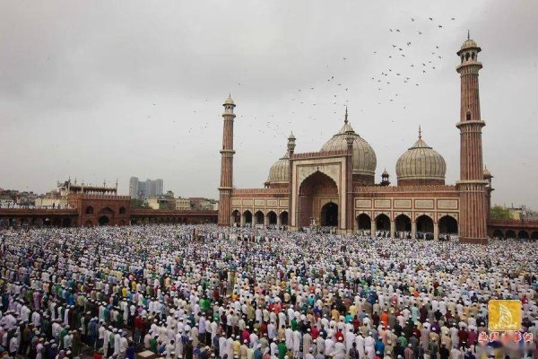 穆斯林开斋节，伊斯兰教的重要庆典。-红迪亚