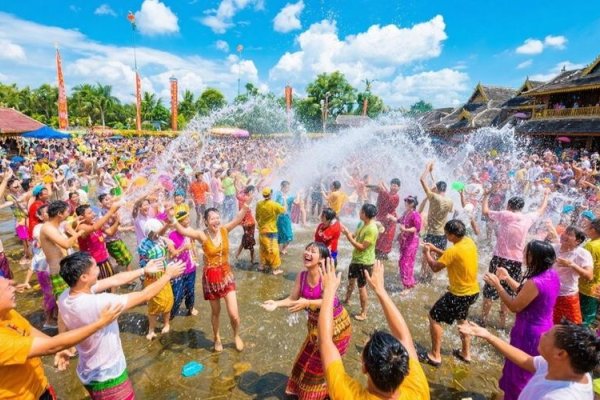 傣族泼水节，传统欢愉与民族文化的交融-红迪亚