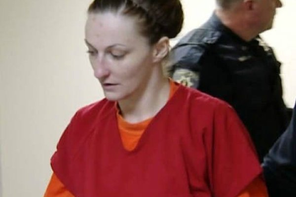 洛葛仙妮（Roxanne）英文名解读与时尚影响力-红迪亚