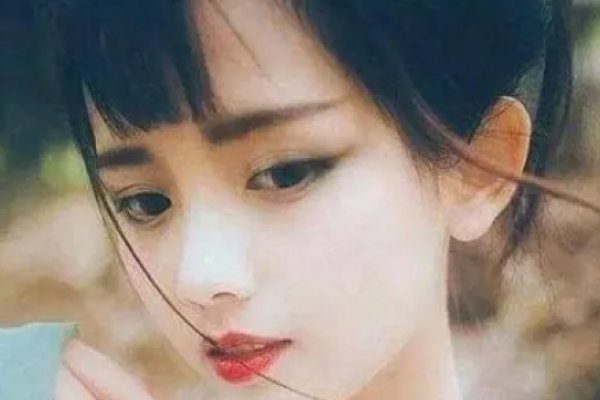 20-30字女性微信昵称建议，断桥烟雨、水映月-红迪亚