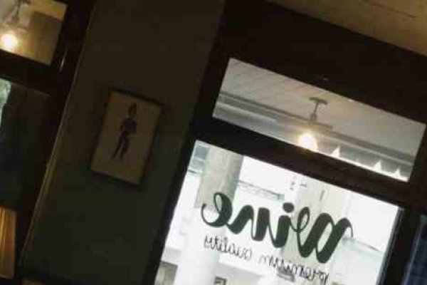 2022年一辈子不换的微信网名推荐-红迪亚