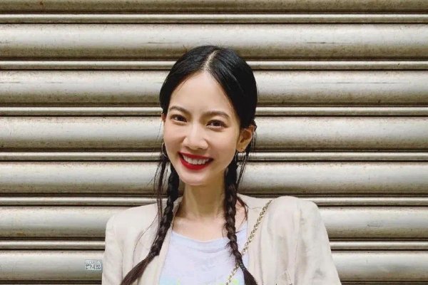 2022年1月6日五行穿衣指南，打造和谐气场，顺应自然韵律-红迪亚